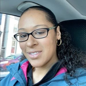 Meet your Posher, Andria